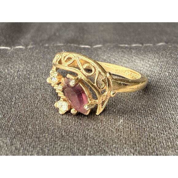 2.3g VINTAGE 18K HGE HEAVY GOLD ELECTROPLATE RING FLOWER GARNET SIZE unknown - Picture 8 of 14